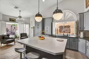 19457 N 87th Dr, Peoria, AZ 85382 - Photo 8