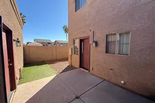 2834 E Tracy Ln, Phoenix, AZ 85032 - Photo 16