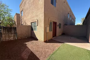 2834 E Tracy Ln, Phoenix, AZ 85032 - Photo 18