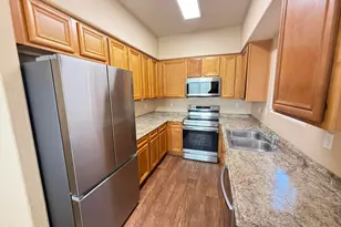 2834 E Tracy Ln, Phoenix, AZ 85032 - Photo 1