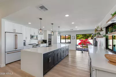 11229 N 23rd Place, Phoenix, AZ 85028 - Photo 6