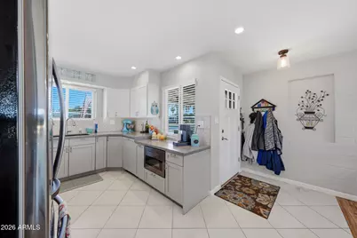 10746 W Abbott Avenue, Sun City, AZ 85351 - Photo 8