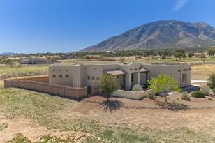 8859 S Arab Ct, Hereford, AZ 85615 - Photo 2