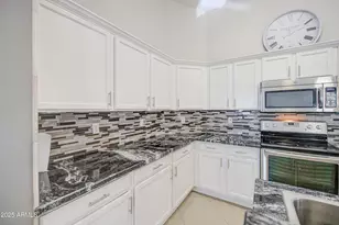 15815 W Washington St, Goodyear, AZ 85338 - Photo 12