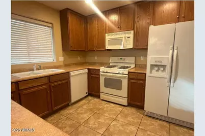 12807 W Desert Mirage Drive, Peoria, AZ 85383 - Photo 10