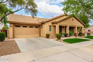 18582 E Swan Dr, Queen Creek, AZ 85142 - Photo 54