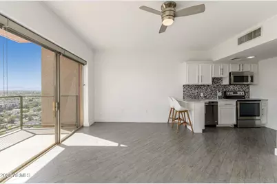 4750 N Central Avenue #E16, Phoenix, AZ 85012 - Photo 4