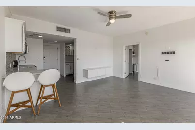 4750 N Central Avenue #E16, Phoenix, AZ 85012 - Photo 6