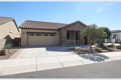 17613 W Briarwood Drive, Goodyear, AZ 85338 - Photo 2