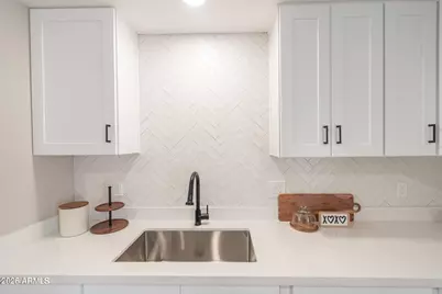 4848 N 81st Drive, Phoenix, AZ 85033 - Photo 6