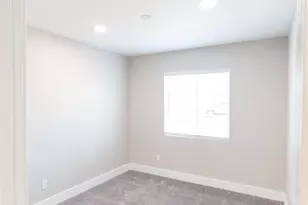 4848 N 81st Dr, Phoenix, AZ 85033 - Photo 10