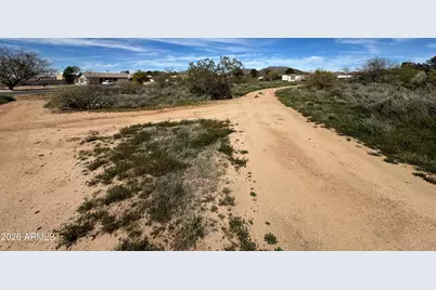 26715 S Grandview Drive #24, Congress, AZ 85332 - Photo 10