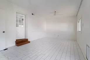 1950 W Palm Ln, Phoenix, AZ 85009 - Photo 16