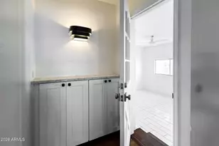 1950 W Palm Ln, Phoenix, AZ 85009 - Photo 10