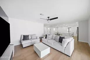 564 W Dublin St, Chandler, AZ 85225 - Photo 8