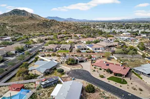 9832 S 4th St, Phoenix, AZ 85042 - Photo 2