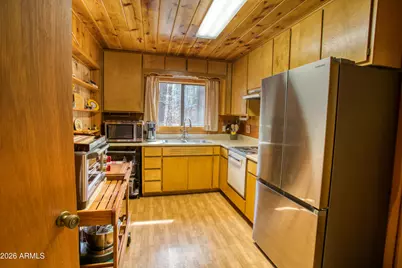 2827 Sunflower Drive, Pinetop, AZ 85935 - Photo 8