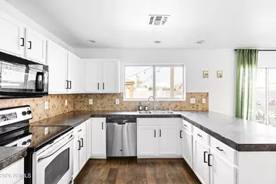 7996 W Stella Avenue, Glendale, AZ 85303 - Photo 12