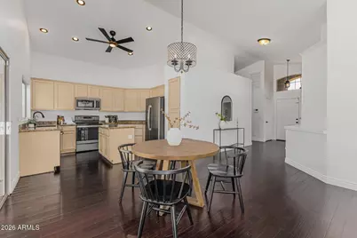 58 E Horseshoe Avenue, Gilbert, AZ 85296 - Photo 8