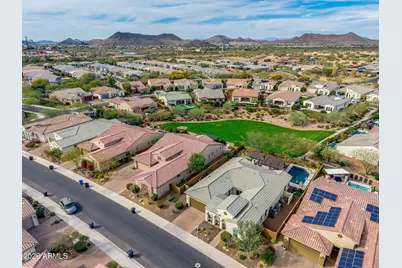 2948 E Crest Lane, Phoenix, AZ 85050 - Photo 48