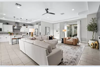 2948 E Crest Lane, Phoenix, AZ 85050 - Photo 16