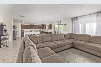 18154 W Navajo Street, Goodyear, AZ 85338 - Photo 10