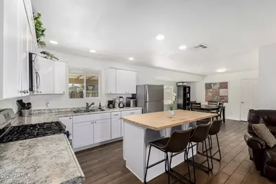 2249 E Greenway Road, Phoenix, AZ 85022 - Photo 8