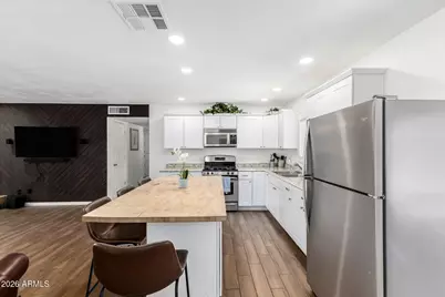 2249 E Greenway Road, Phoenix, AZ 85022 - Photo 10