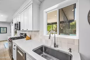 1231 W Orchid Ln, Phoenix, AZ 85021 - Photo 12