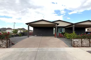 1406 E Cinnabar Ave, Phoenix, AZ 85020 - Photo 1