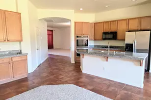 1021 W Horseshoe Ave, Gilbert, AZ 85233 - Photo 4