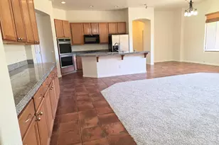 1021 W Horseshoe Ave, Gilbert, AZ 85233 - Photo 6