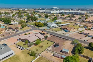 10535 W San Miguel Ave, Glendale, AZ 85307 - Photo 62