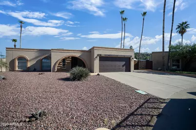 1722 W Saint Moritz Lane, Phoenix, AZ 85023 - Photo 2