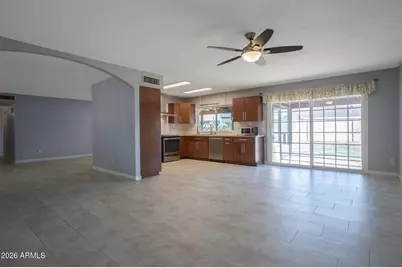 1722 W Saint Moritz Lane, Phoenix, AZ 85023 - Photo 10