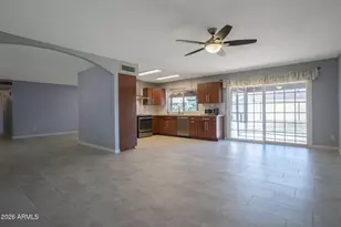 1722 W St Moritz Ln, Phoenix, AZ 85023 - Photo 10