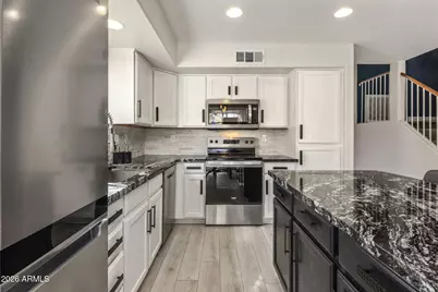 3324 E Brookwood Court, Phoenix, AZ 85048 - Photo 8