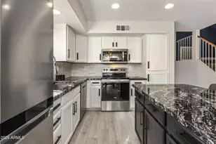 3324 E Brookwood Ct, Phoenix, AZ 85048 - Photo 8