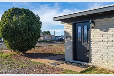 702 N Skyline Drive, Huachuca City, AZ 85616 - Photo 2