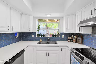 4144 N 21st Street #8, Phoenix, AZ 85016 - Photo 14