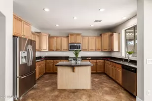 18016 W Hatcher Rd, Waddell, AZ 85355 - Photo 28