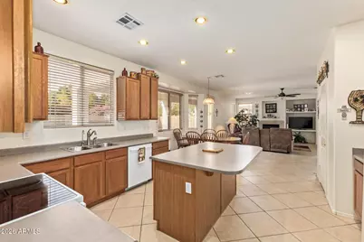 25674 N 68th Drive, Peoria, AZ 85383 - Photo 16