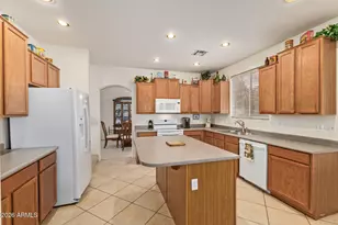 25674 N 68th Dr, Peoria, AZ 85383 - Photo 10