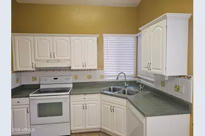 5045 W Topeka Drive, Glendale, AZ 85308 - Photo 8