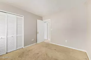 406 E Colgate Dr, Tempe, AZ 85283 - Photo 22