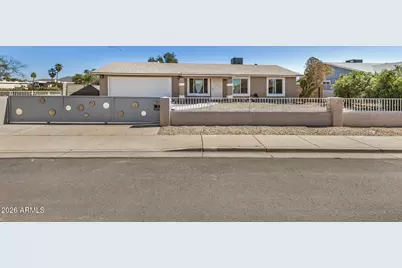 1833 N Edgewater Circle, Mesa, AZ 85207 - Photo 1