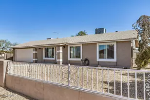 1833 N Edgewater Cir, Mesa, AZ 85207 - Photo 6