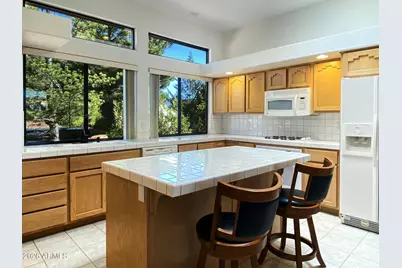 220 Manzanita Drive, Sedona, AZ 86336 - Photo 10