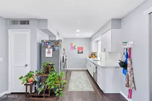 10529 W Gulf Hills Dr, Sun City, AZ 85351 - Photo 12