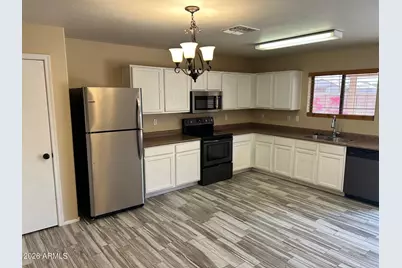 43697 W Sagebrush Trail, Maricopa, AZ 85138 - Photo 6